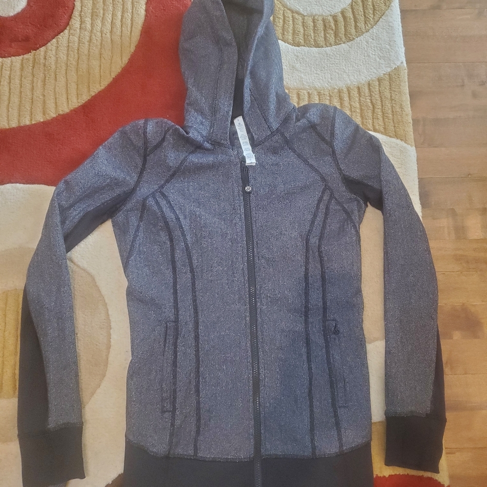 Lululemon Daily Practice Jacket - Picture 3 of 7